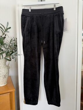 NWT Athleta Recover Cozy Black Plush Drawstring Joggers M